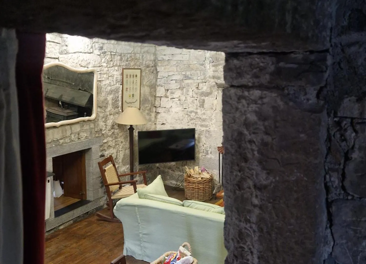 Ballindooley Castle Galway 0*,  Ireland